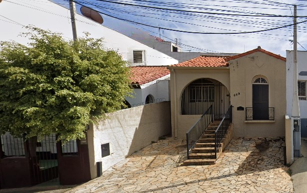 Casa com 175,00m² (AT) - Vila Itapura CAMPINAS SP - leilão judicial - CAMPINAS SP - lance mínimo R$ 601.866