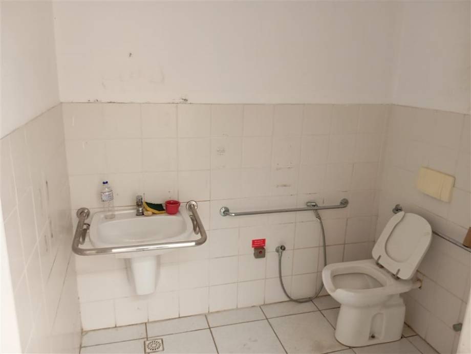 LOTE 7: Ex-agência, Padrão, 0 vaga(s) de garagem PELOTAS RS, localizado em Pelotas - RS, bairro Centro