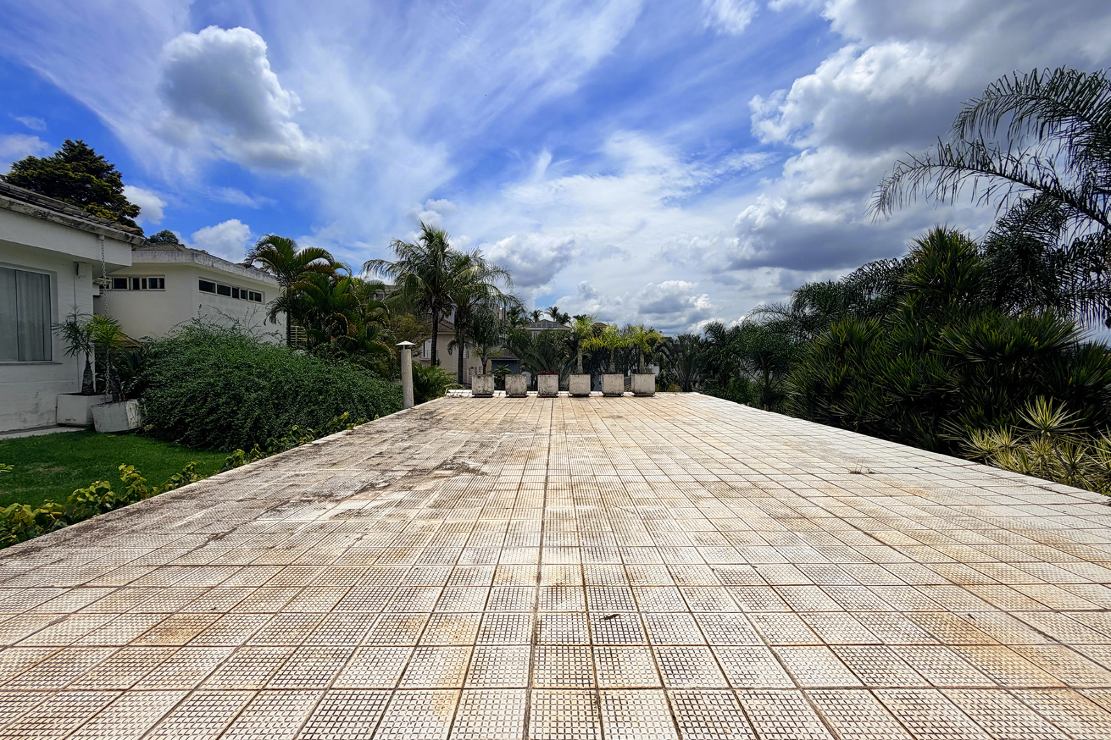 LOTE 16: Mansão com 2.000,00 m² de terreno - Granja Viana COTIA SP, localizado em Cotia - SP, bairro Granja Viana