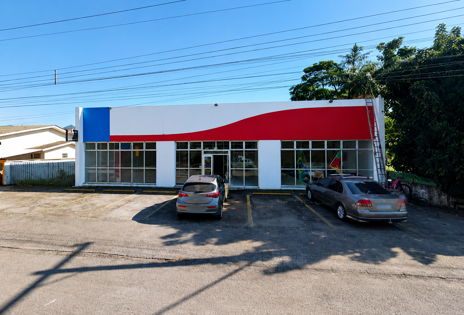 LOTE 15: Prédio Comercial com 429,94 m² - Centro TERRA DE AREIA RS, localizado em Terra De Areia - RS, bairro Centro