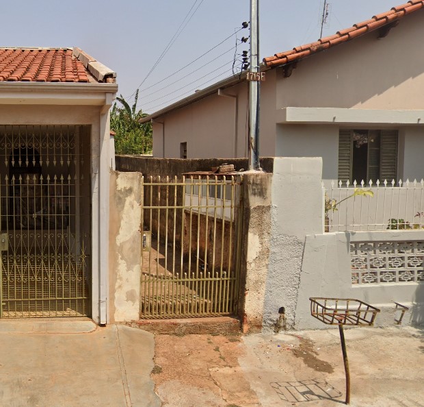 PARTE IDEAL DE IMÓVEL COM 3 CASAS – TERRENO 272m² - JAÚ/SP