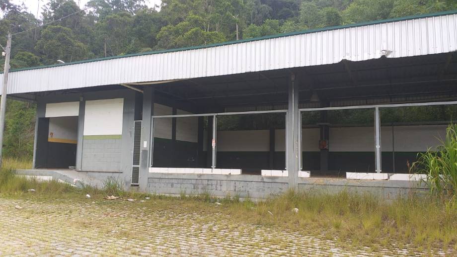 LOTE 6: Galpão, Padrão, 0 vaga(s) de garagem BOM JARDIM RJ, localizado em Bom Jardim - RJ, bairro Corrego de Santo Antonio