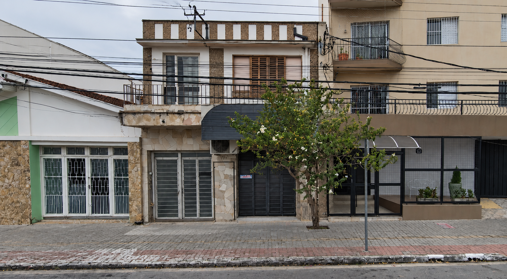 Imagem do imóvel LOTE 1: Casa com 200,00m²(AT) - Centro TAUBATÉ SP