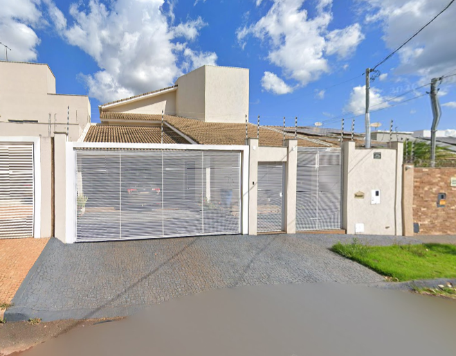 Imagem do imóvel LOTE 4: Casa com 306,40 m² - Residencial Interlagos RIO VERDE GO