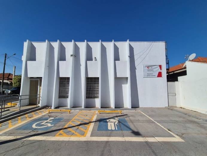 Imagem do imóvel LOTE 13: Ex-agência, Padrão, 0 vaga(s) de garagem OSCAR BRESSANE SP