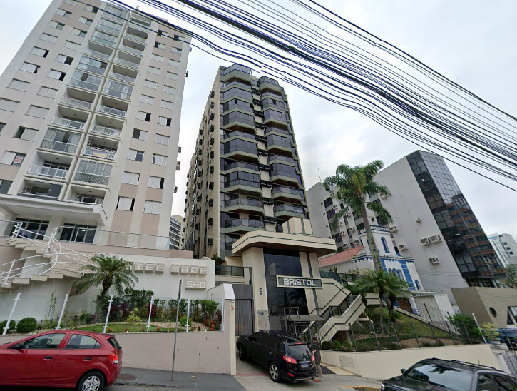 Apartamento com 67,17 m² - Centro