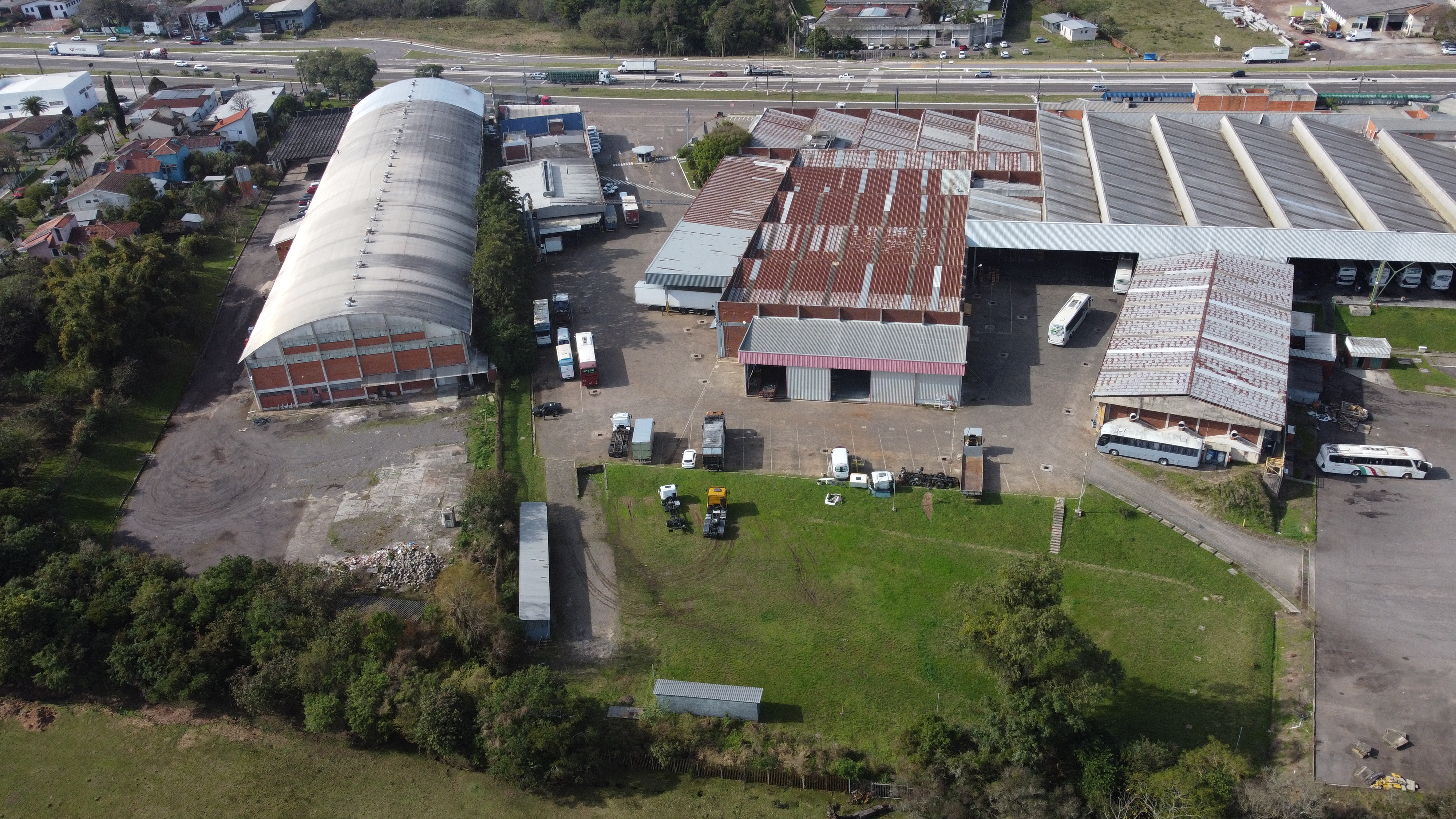 Galpões Comerciais com 7.550,00 m²