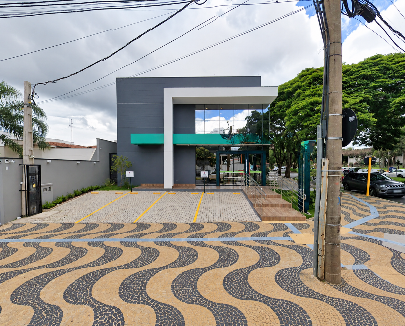 Prédio no Jardim Primavera (foto 2 de 2)