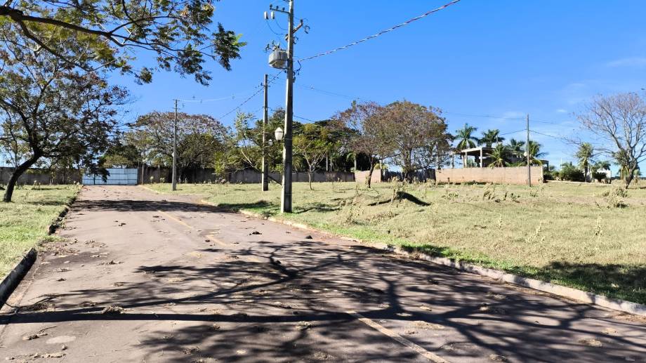 LOTE 4: Lote, Padrão, 0 vaga(s) de garagem Pérola PR, localizado em Pérola - PR