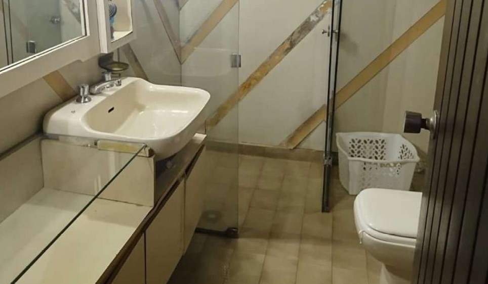 LOTE 1: Casa com 298m² + Terreno com 604m² - Vl. Pedro Moreira GUARULHOS SP, localizado em Guarulhos - SP, bairro Vila Pedro Moreira