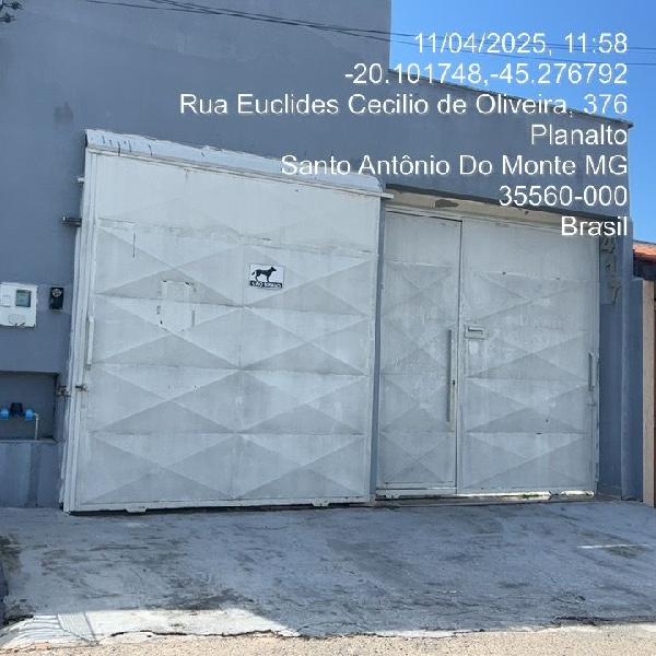 Casa SANTO ANTÔNIO DO MONTE MG - leilão extrajudicial - SANTO ANTÔNIO DO MONTE MG - lance mínimo R$ 210.927