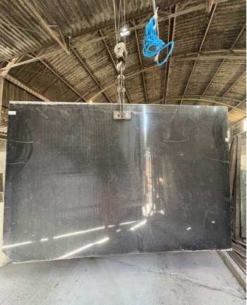 Soleira Granito Preto Polido CRICIÚMA SC - leilão judicial - CRICIÚMA SC - lance mínimo R$ 4.138