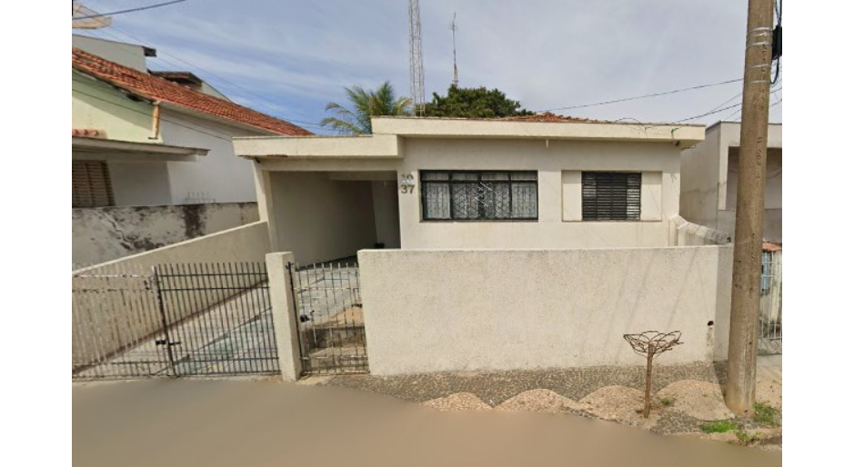 LOTE 1: Imóvel com 3 Residências em Localização Privilegiada! AMERICANA SP, localizado em Americana - SP, bairro Centro