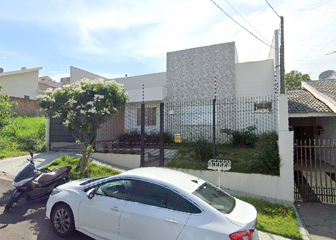 LOTE 1: Casa com 210,00 m² - Jardim Imperial II MARINGÁ PR, localizado em Maringá - PR