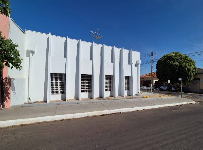 LOTE 13: Ex-agência, Padrão, 0 vaga(s) de garagem OSCAR BRESSANE SP, localizado em Oscar Bressane - SP, bairro Centro