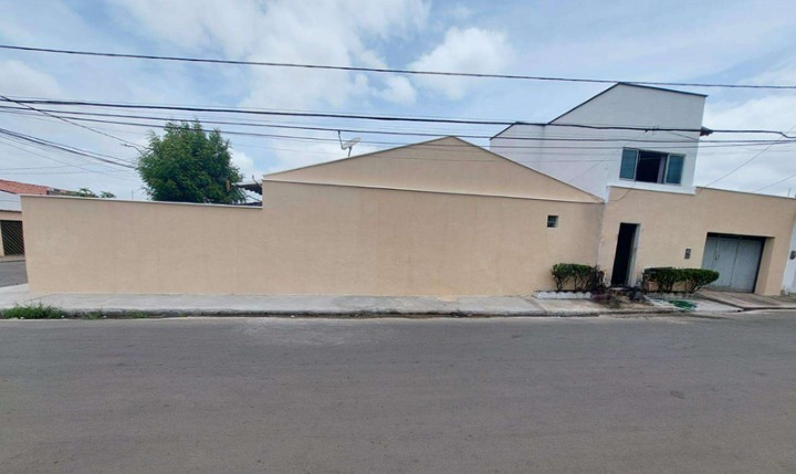 RUA E - (QUADRA 35, CASA 04, LOTEAMENTO COHAPAN)