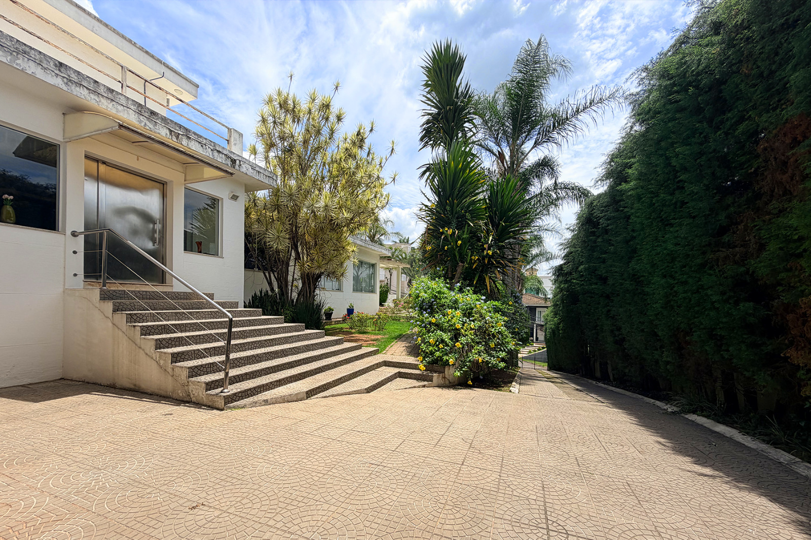 LOTE 16: Mansão com 2.000,00 m² de terreno - Granja Viana COTIA SP, localizado em Cotia - SP, bairro Granja Viana