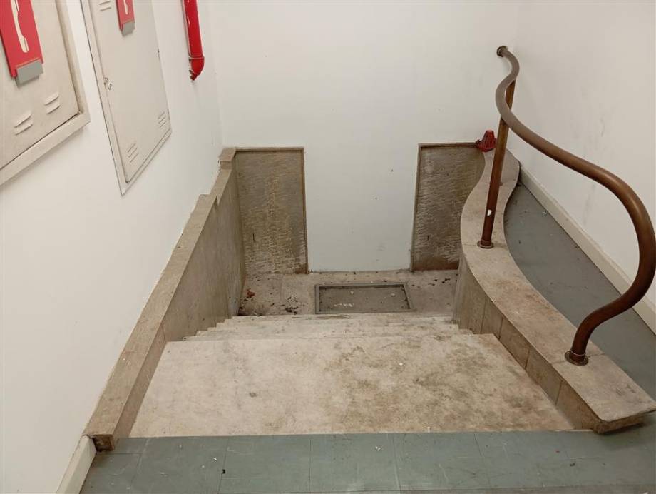 LOTE 7: Ex-agência, Padrão, 0 vaga(s) de garagem PELOTAS RS, localizado em Pelotas - RS, bairro Centro