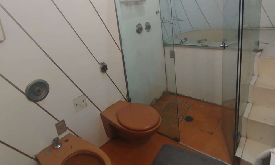 LOTE 1: Casa com 298m² + Terreno com 604m² - Vl. Pedro Moreira GUARULHOS SP, localizado em Guarulhos - SP, bairro Vila Pedro Moreira