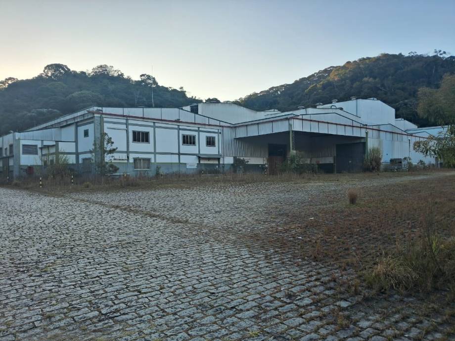 LOTE 6: Galpão, Padrão, 0 vaga(s) de garagem BOM JARDIM RJ, localizado em Bom Jardim - RJ, bairro Corrego de Santo Antonio
