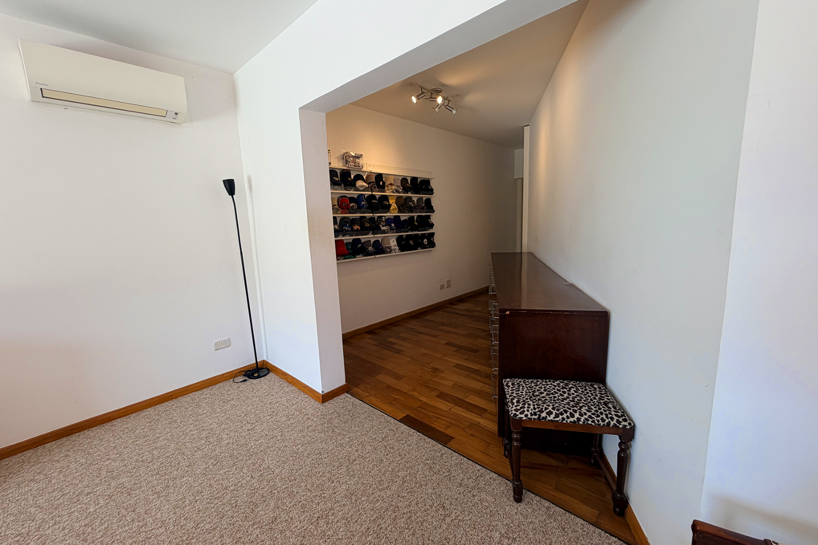 LOTE 16: Mansão com 2.000,00 m² de terreno - Granja Viana COTIA SP, localizado em Cotia - SP, bairro Granja Viana