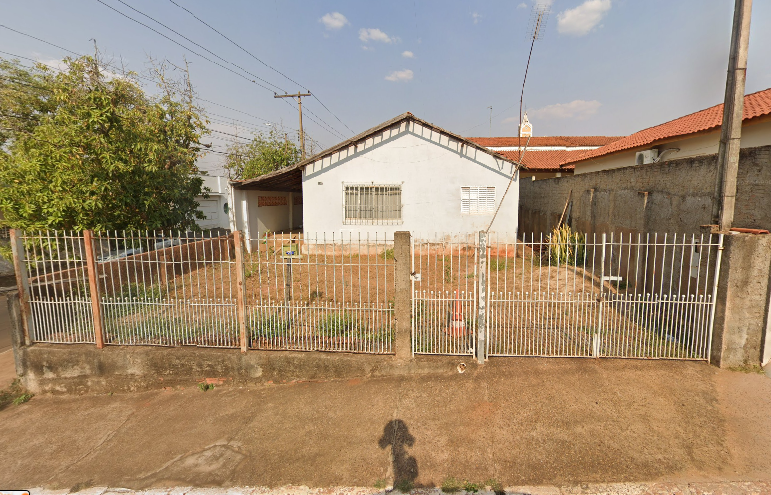 Casa com 228,80m² - Centro IACANGA SP - leilão judicial - IACANGA SP - lance mínimo R$ 101.250