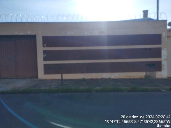 Casa - SANTA MARIA UBERABA MG - leilão extrajudicial - UBERABA MG - lance mínimo R$ 325.000