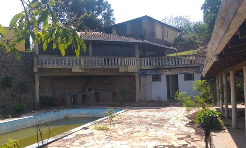 LOTE 1: Imóvel Residencial com terreno de 2.832,00m² - Jd. Náutico PEDREIRA SP, localizado em Pedreira - SP, bairro Jardim Náutico