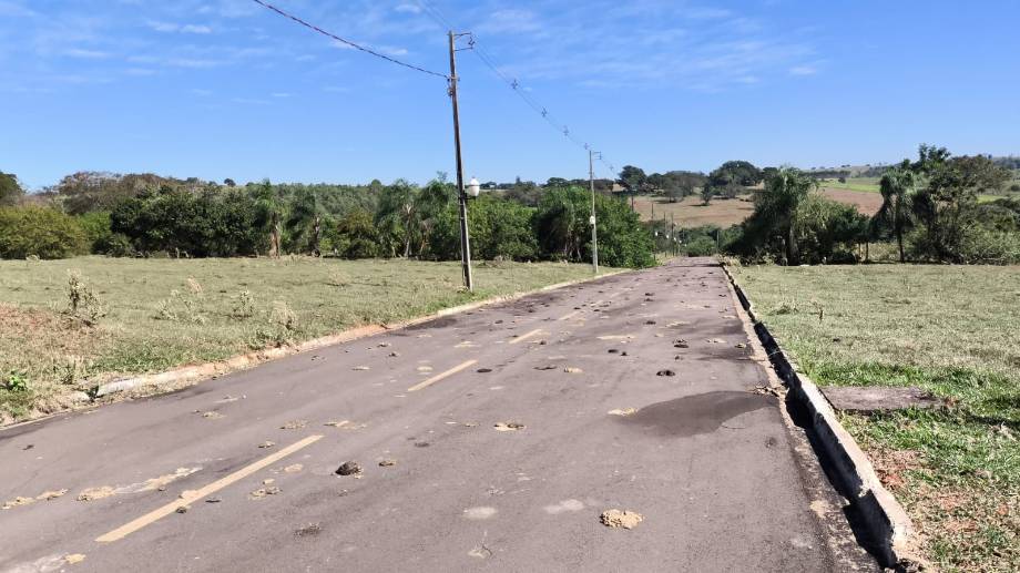 LOTE 4: Lote, Padrão, 0 vaga(s) de garagem Pérola PR, localizado em Pérola - PR