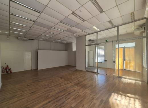 LOTE 13: Ex-agência, Padrão, 0 vaga(s) de garagem OSCAR BRESSANE SP, localizado em Oscar Bressane - SP, bairro Centro