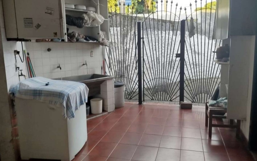 LOTE 1: Casa com 298m² + Terreno com 604m² - Vl. Pedro Moreira GUARULHOS SP, localizado em Guarulhos - SP, bairro Vila Pedro Moreira