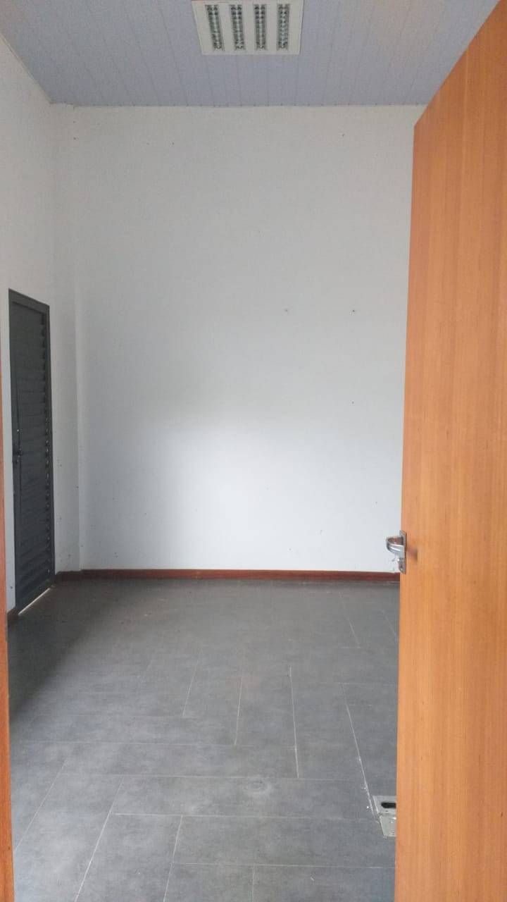 LOTE 6: Galpão, Padrão, 0 vaga(s) de garagem BOM JARDIM RJ, localizado em Bom Jardim - RJ, bairro Corrego de Santo Antonio
