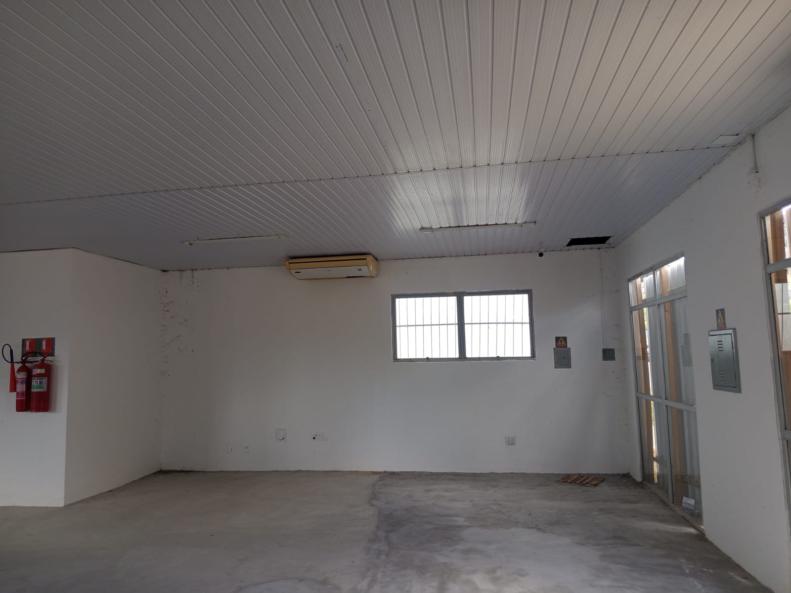 Lote 1: prédio comercial com 144,77 m² - centro caatiba ba