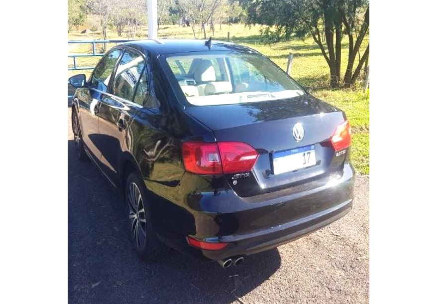 Direitos sobre Jetta 2.0 T, ano 11/12 ANDRADINA SP - leilão judicial - ANDRADINA SP - lance mínimo R$ 52.486