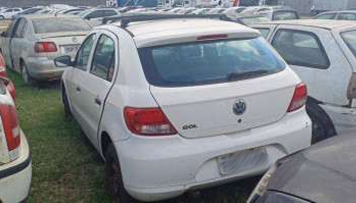 Volkswagen, Modelo Gol (G5/NF) 1.0 8V, ano 2012 — foto 3 de 4