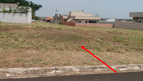 OPORTUNIDADE: LOTE PLANO EM CONDOMÍNIO FECHADO COM LAZER COMPLETO