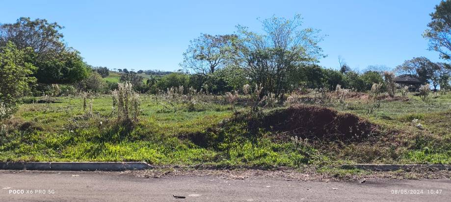 LOTE 4: Lote, Padrão, 0 vaga(s) de garagem Pérola PR, localizado em Pérola - PR