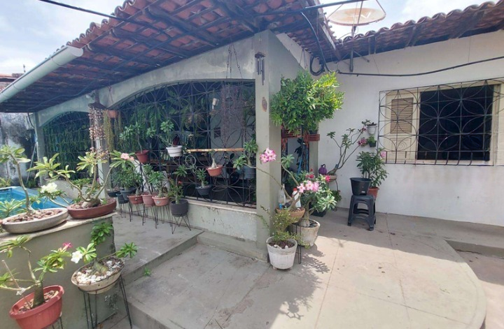 RUA E - (QUADRA 35, CASA 04, LOTEAMENTO COHAPAN)