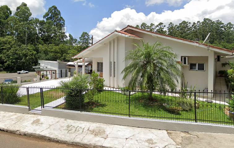 LOTE 17: Casa com 236,00 m² - Parque de Exposicao CONCÓRDIA SC, localizado em Concórdia - SC
