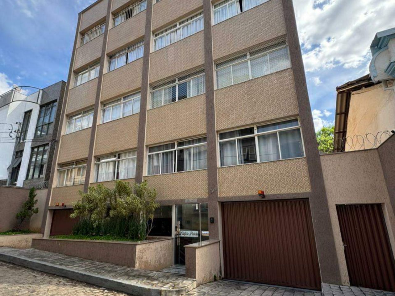 Imagem do imóvel LOTE 23: Apartamento com 138,58 m² - Centro PONTE NOVA MG