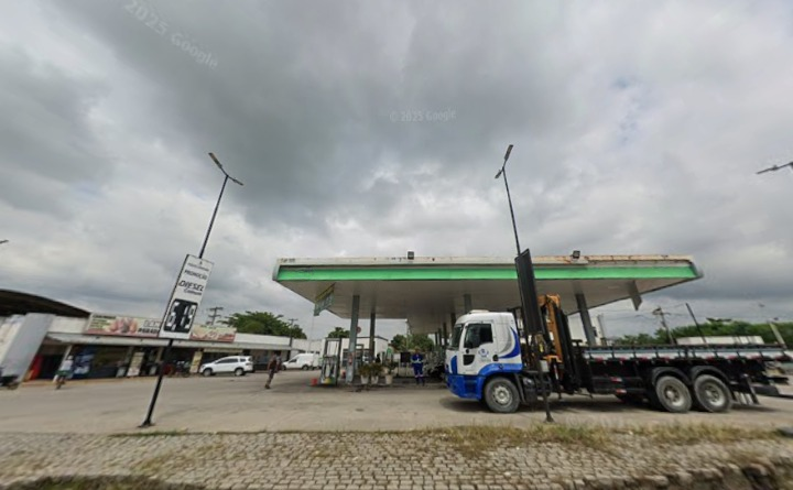 Área de 5.342 m² com Posto de Combustível Estruturado