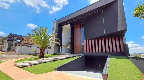 Imagem do imóvel LOTE 2: Casa com 540,49 m² - Residencial e Comercial Quinta das Lara ARARAQUARA SP