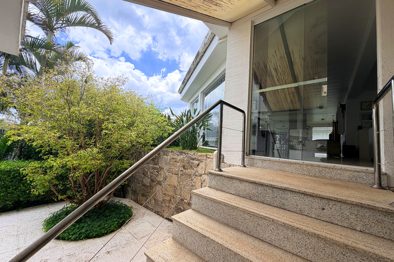 LOTE 16: Mansão com 2.000,00 m² de terreno - Granja Viana COTIA SP, localizado em Cotia - SP, bairro Granja Viana
