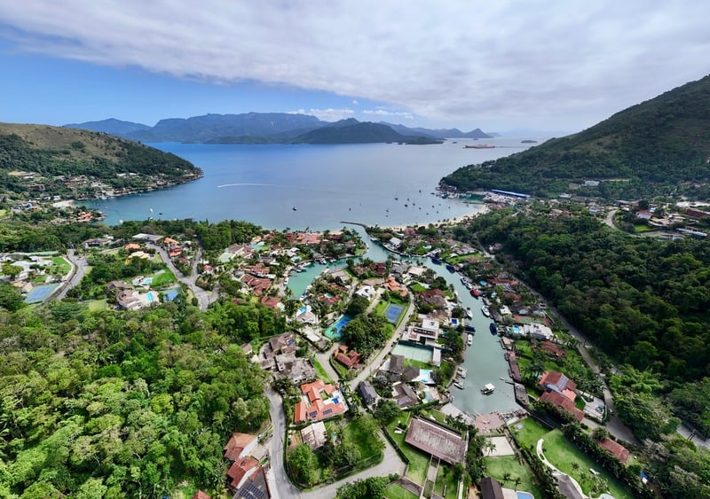 LOTE 6: Refúgio de luxo em Cond.: 1.670m² de Terr. e Lazer Completo! ANGRA DOS REIS RJ, localizado em Angra Dos Reis - RJ
