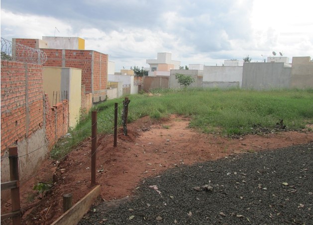 Terreno (Lt 07, Qd A) com 279,85m² - Jardim Silvestri BAURU SP - leilão judicial - BAURU SP - lance mínimo R$ 256.458
