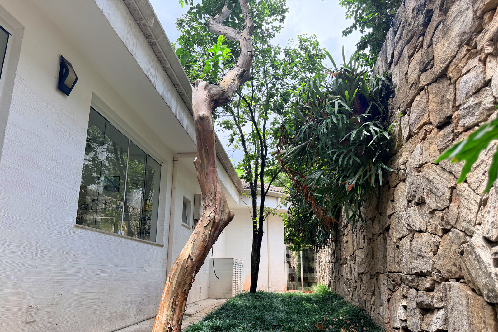 LOTE 16: Mansão com 2.000,00 m² de terreno - Granja Viana COTIA SP, localizado em Cotia - SP, bairro Granja Viana