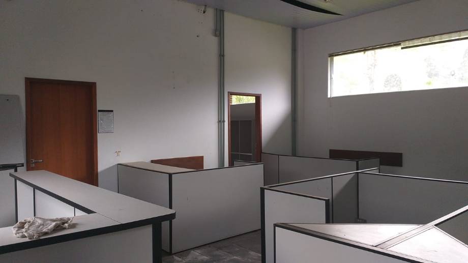 LOTE 6: Galpão, Padrão, 0 vaga(s) de garagem BOM JARDIM RJ, localizado em Bom Jardim - RJ, bairro Corrego de Santo Antonio