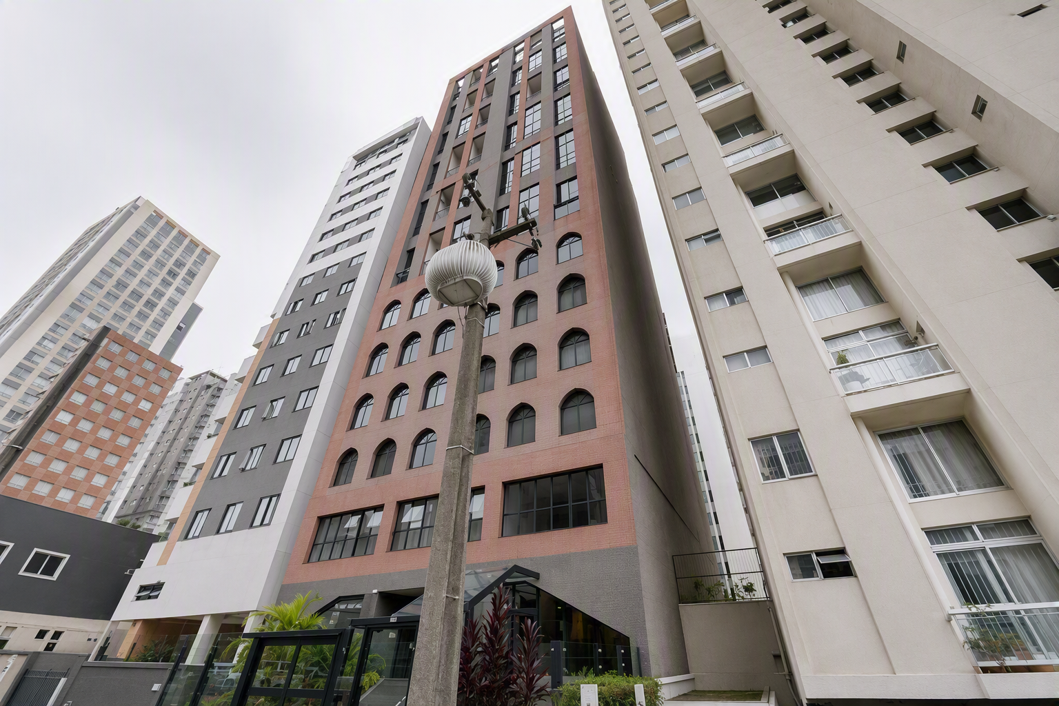 Imagem do imóvel LOTE 1: Apartamento Duplex com 68,09 m² - Cabral CURITIBA PR