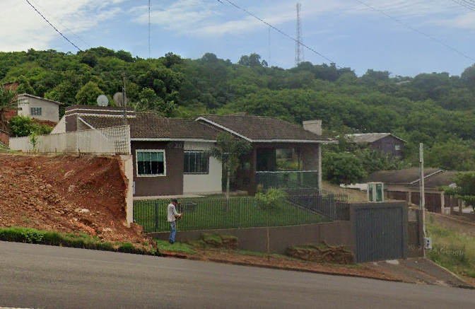 LOTE 9: Casa com 160,76 m² - Centro SANTA LÚCIA PR, localizado em Santa Lucia - PR