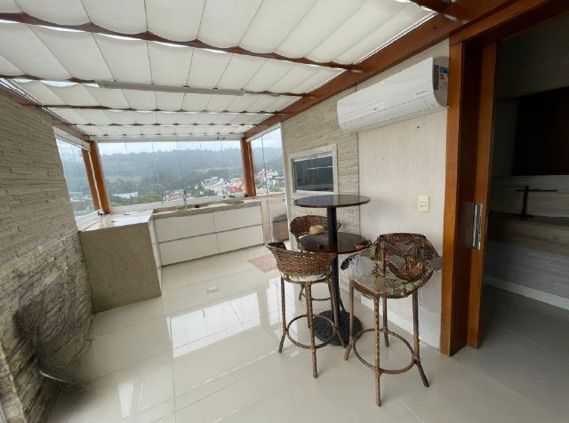 LOTE 1: Apartamento com 179,84 m² - Centro NOVA PRATA RS, localizado em Nova Prata - RS, bairro Centro